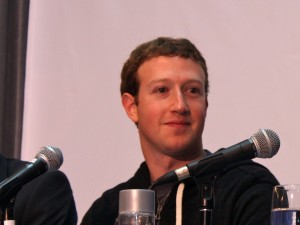 mark-zuckerberg-tries-on-google-glasses-asks-how-do-you-avoid-looking-awkward-with-these-things.jpg mark-zuckerberg-tries-on-google-glasses-asks-how-do-you-avoid-looking-awkward-with-these-things.jpg